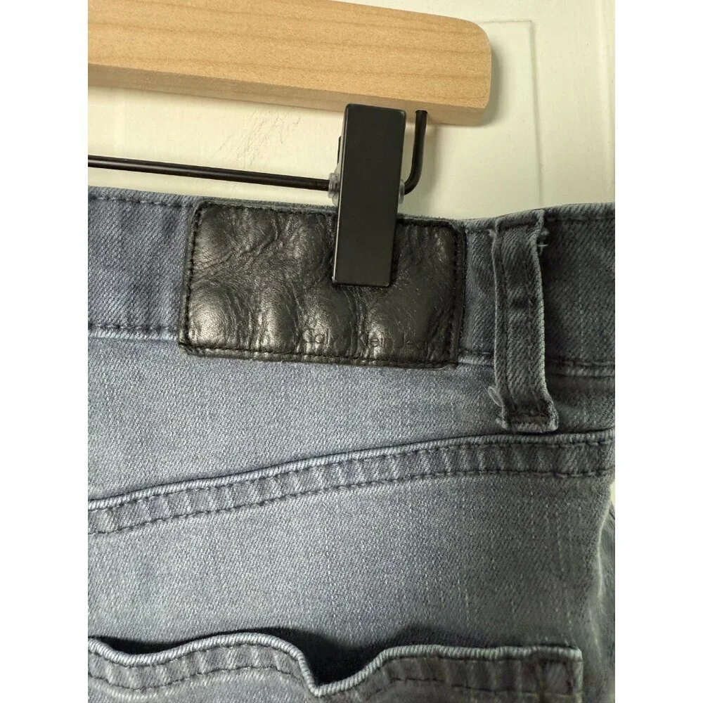 Calvin Klein Grey Men's Demin Skinny Leg Jeans Size 32 x 32 - READ